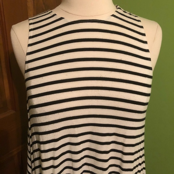 Black and white dress - Picture 2 of 3